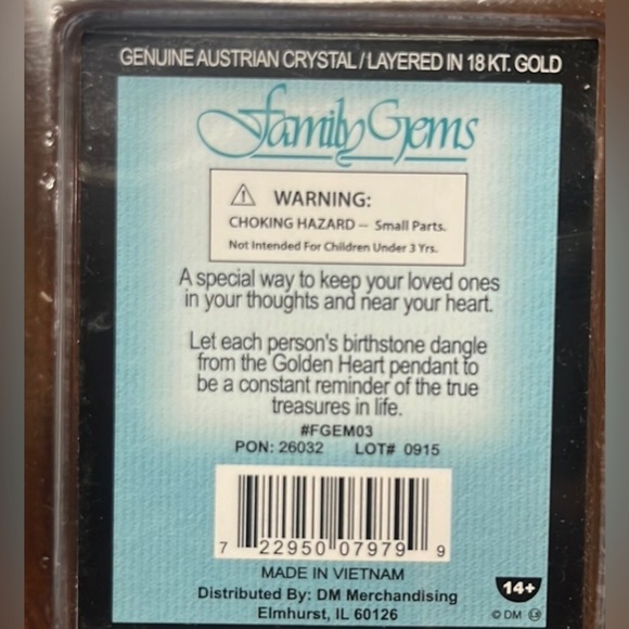 FAMILY GEMS Austrian Crystal 18kt Gold Layered Birthstone Charm MARCH Aquamarine - Picture 2 of 3